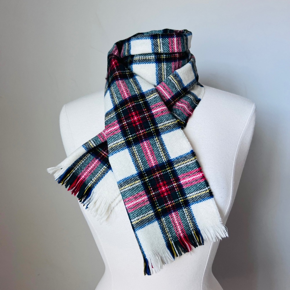 Vintage Edinburgh Woollen Mill Pure New Wool Tartan Scarf Made in Great‎ Britain